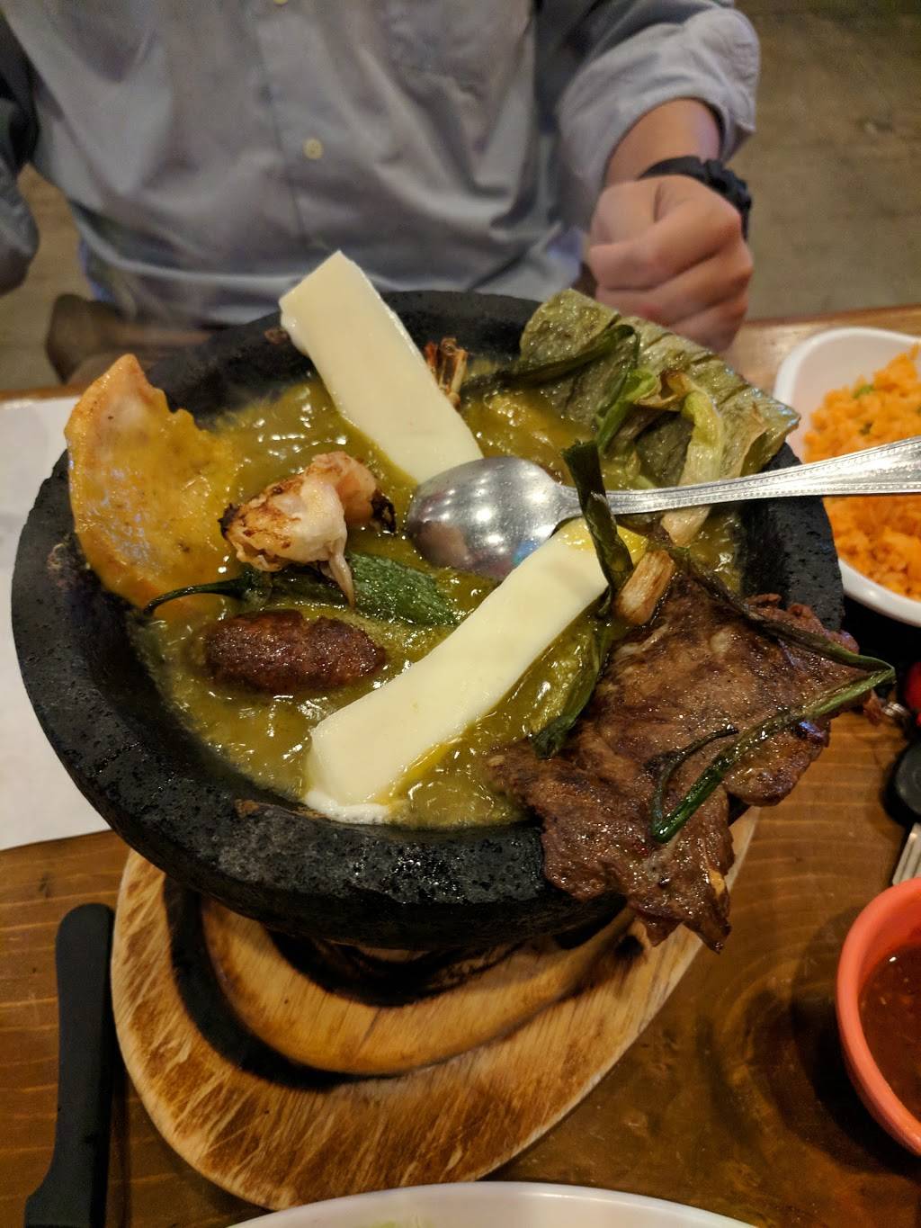 Langosta Ranchera | restaurant | 5862 Whittier Blvd, East Los Angeles, CA 90022, USA | 3234851886 OR +1 323-485-1886