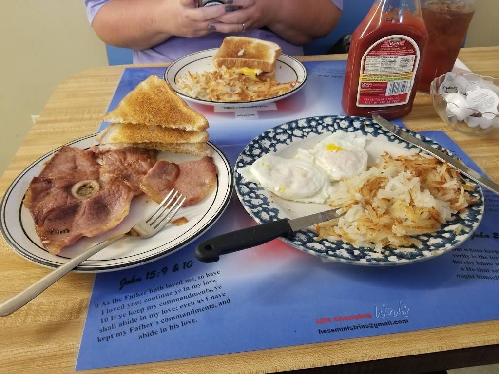 Sisters | restaurant | 207 E Rickert Ave, Dickson, TN 37055, USA | 6154414737 OR +1 615-441-4737