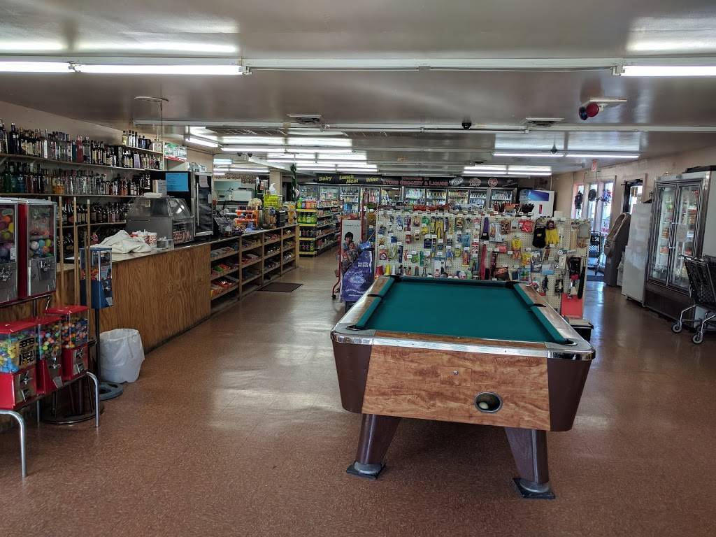 Ye Olde Hotel Bar & Restaurant | restaurant | 6070 N Railroad St, Lyons, WI 53148, USA | 2627632701 OR +1 262-763-2701