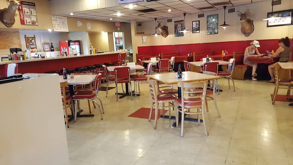 Deerhead Hot Dogs | restaurant | 620 S Maryland Ave, Wilmington, DE 19804, USA | 3029984191 OR +1 302-998-4191