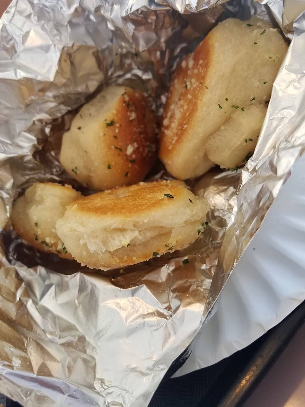 Milano Pizza | restaurant | 10 Farber Dr # 33, Bellport, NY 11713, USA | 6317760982 OR +1 631-776-0982