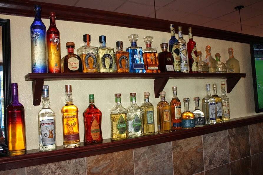 Cinco De Mayo Mexican Restaurant | restaurant | 122 W Maxwell St, Lexington, KY 40508, USA | 8593036488 OR +1 859-303-6488