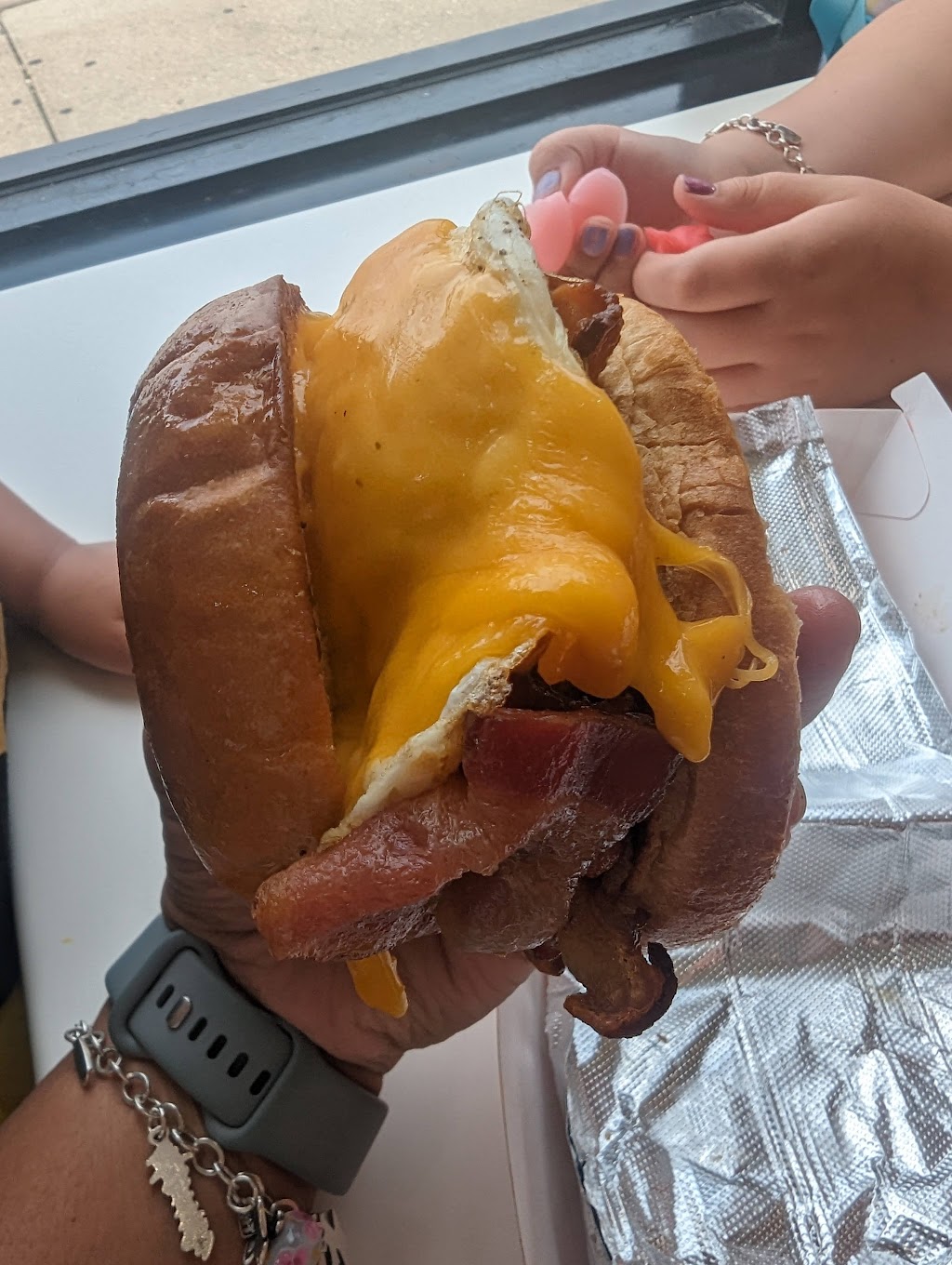 Effin Egg Naperville | cafe | 22 E Chicago Ave #117, Naperville, IL 60540, USA | 6302012187 OR +1 630-201-2187