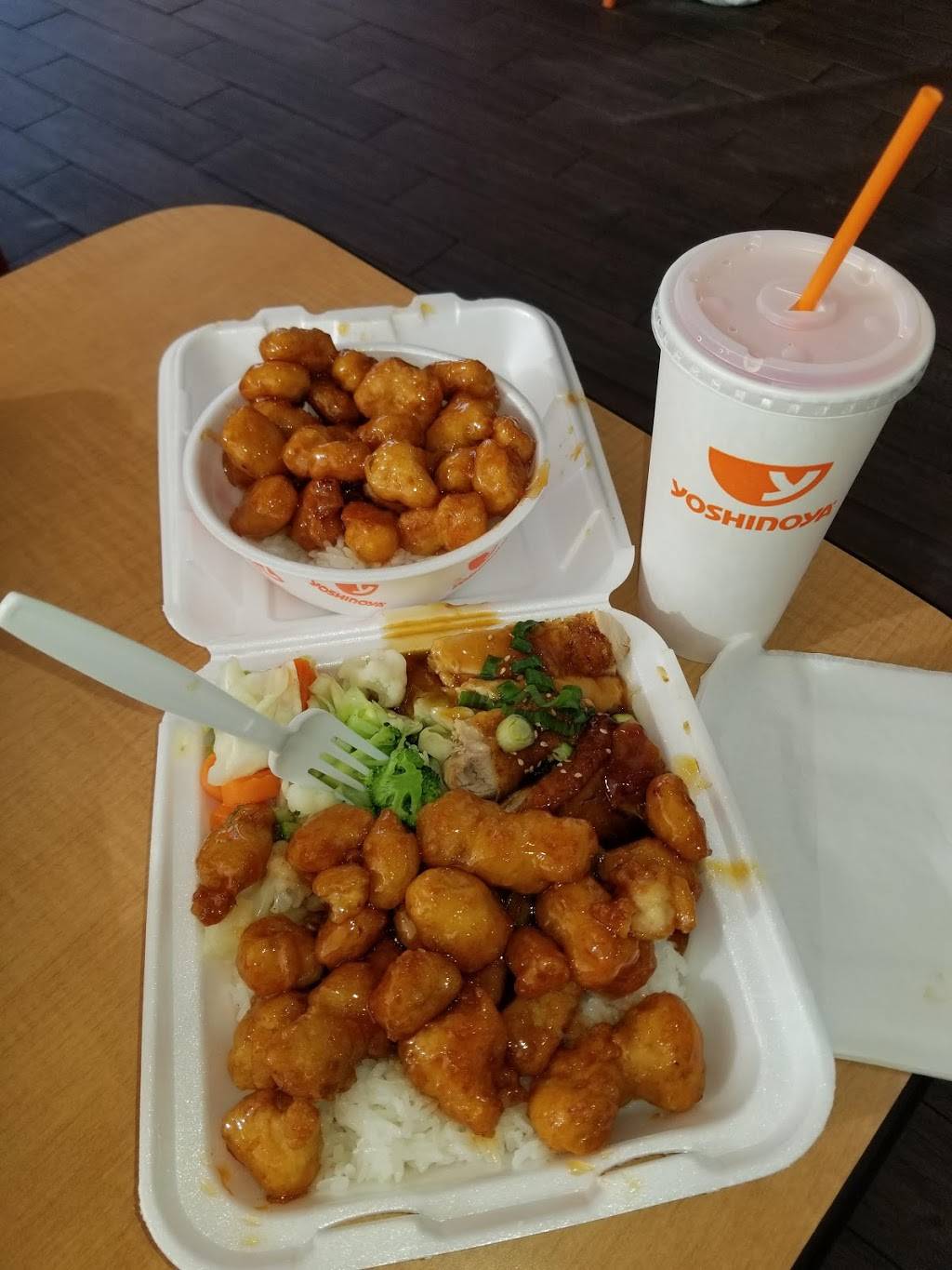 Yoshinoya Huntington Park | restaurant | 2667 E Florence Ave G, Huntington Park, CA 90255, USA | 3235838025 OR +1 323-583-8025