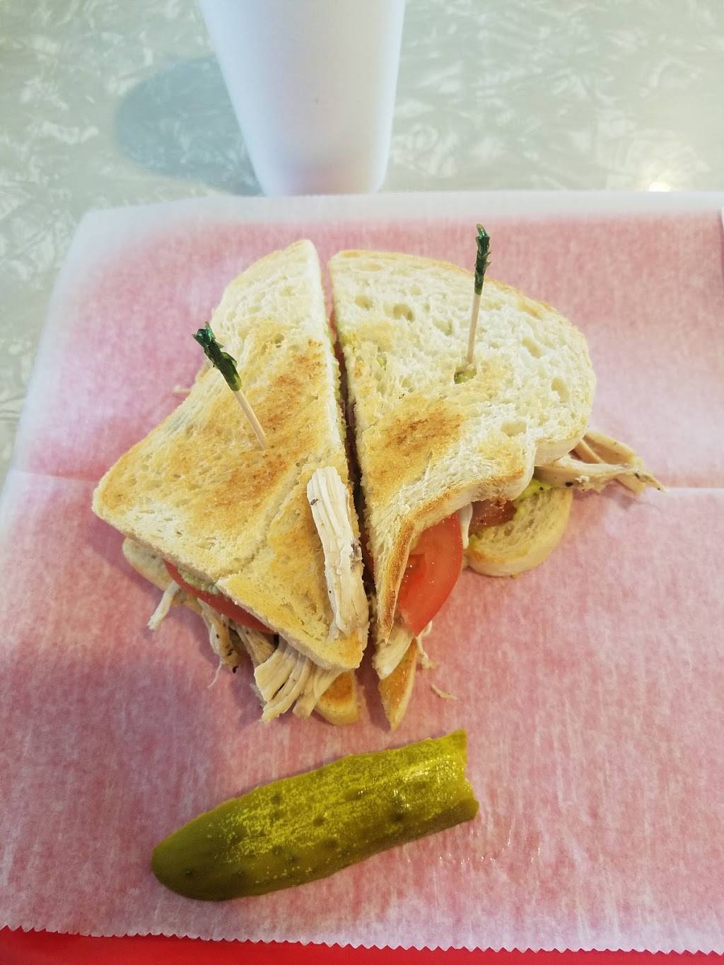 Holly Cafe | restaurant | 204 S Saginaw St, Holly, MI 48442, USA | 2483825307 OR +1 248-382-5307