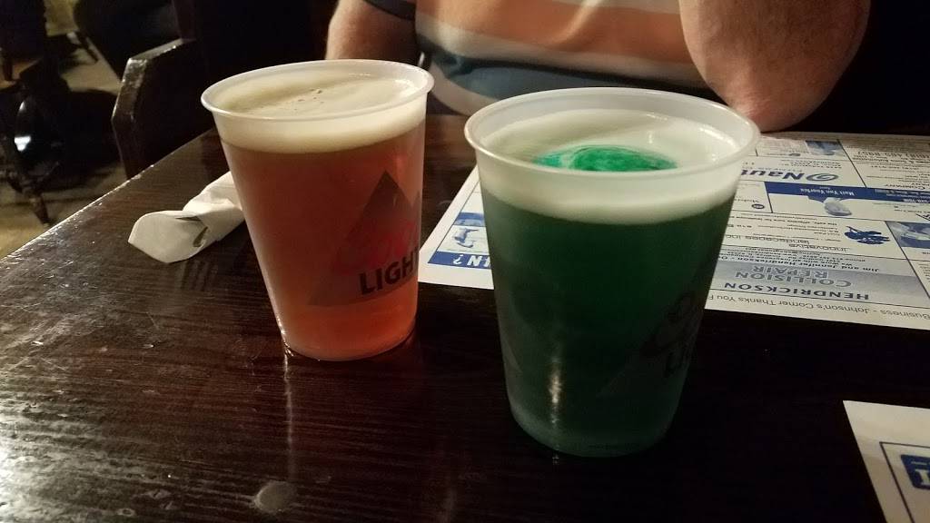 Johnsons Corner Restaurant | restaurant | 2000 State St, Alton, IL 62002, USA | 6184655640 OR +1 618-465-5640