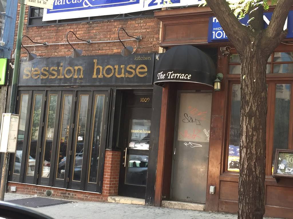 Redemption Sports Lounge | restaurant | 1003 2nd Ave, New York, NY 10022, USA | 2123194545 OR +1 212-319-4545