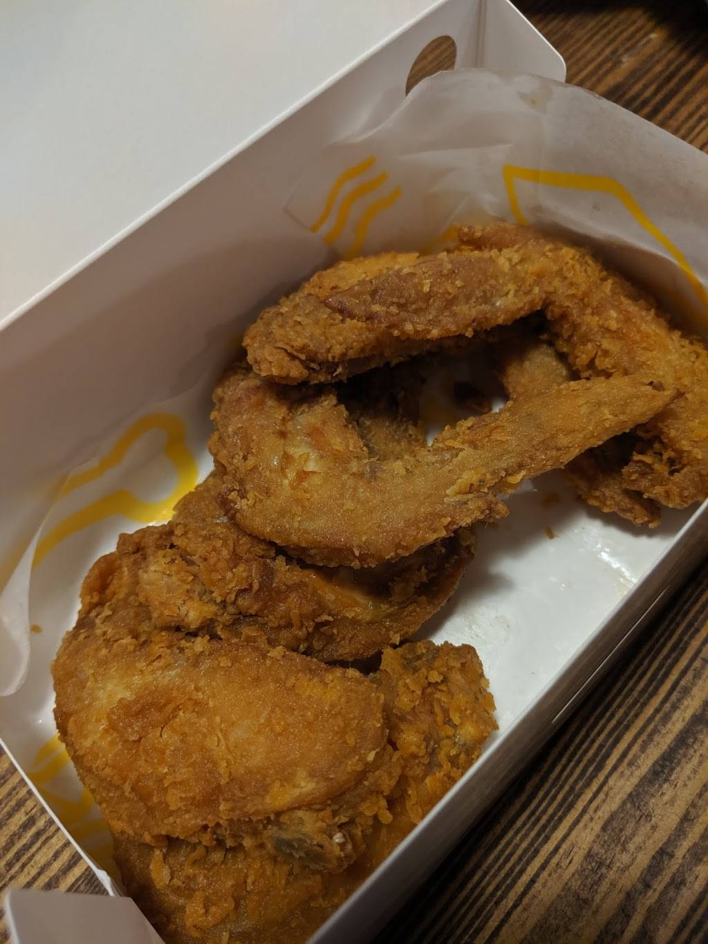 TKK Fried Chicken 頂呱呱 x Kung Fu Tea | meal takeaway | 1 Beale St, Quincy, MA 02170, USA | 6174810785 OR +1 617-481-0785