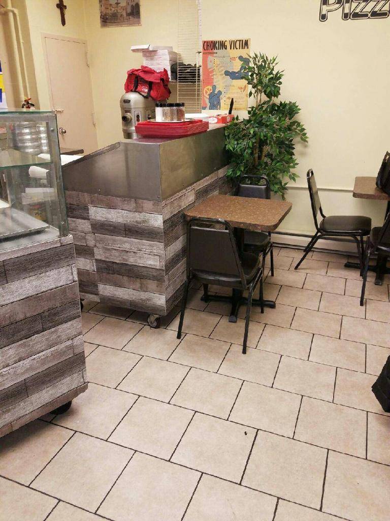 Vinnies Pizza | meal delivery | 109 Avenue N, Brooklyn, NY 11230, USA | 7186452401 OR +1 718-645-2401