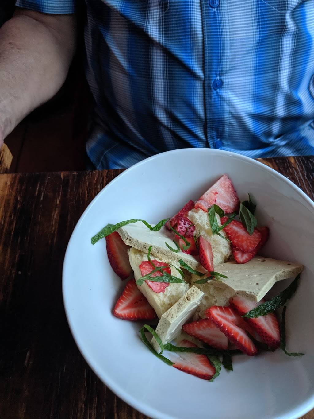 Le Rustiek | restaurant | 51 Rue Saint-Jacques, Gatineau, QC J8X 2Y7, Canada | 8195253343 OR +1 819-525-3343