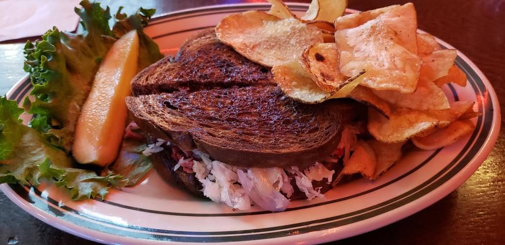 Cherry Street Restaurant & Bar | restaurant | 57 S Cherry St, Galesburg, IL 61401, USA | 3093444480 OR +1 309-344-4480