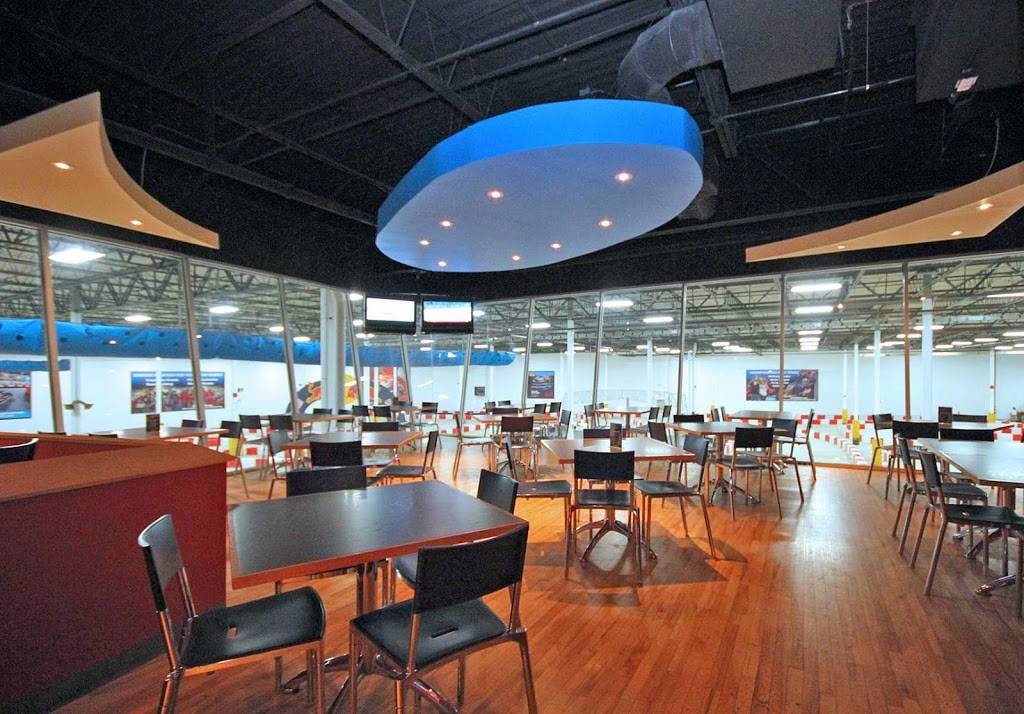 Paddock Lounge - Sports Bar & Restaurant - Buffalo Grove, IL | night club | 6941, 301 Hastings Dr, Buffalo Grove, IL 60089, USA | 8479419400 OR +1 847-941-9400