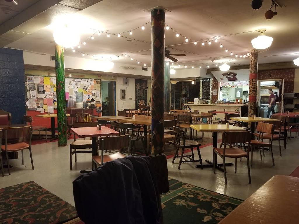 Red Herring Vegetarian Restaurant | restaurant | 1209 W Oregon St, Urbana, IL 61801, USA | 2173672340 OR +1 217-367-2340