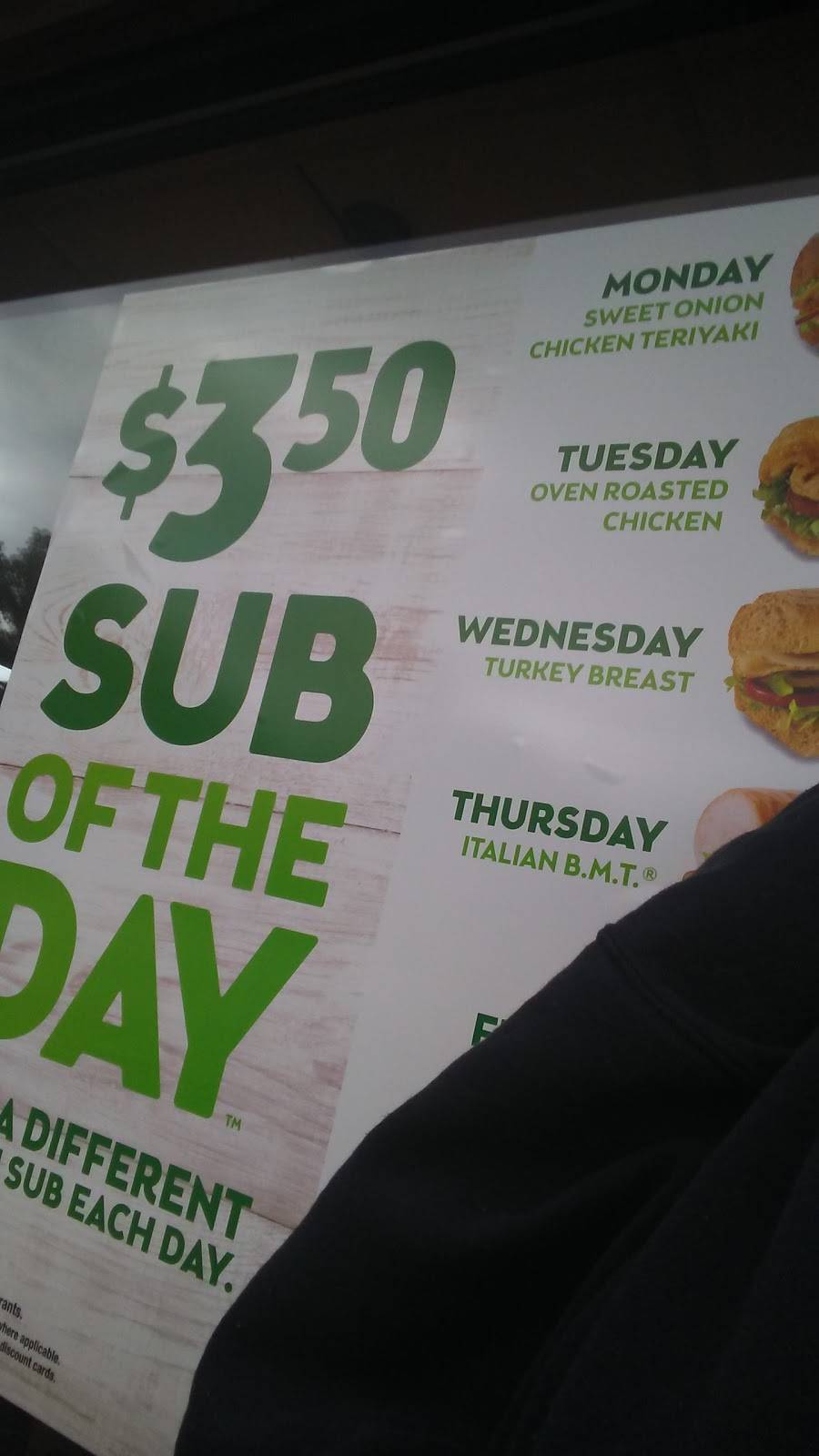 Subway | restaurant | 427 S Randolph Ave, Elkins, WV 26241, USA | 3046367827 OR +1 304-636-7827