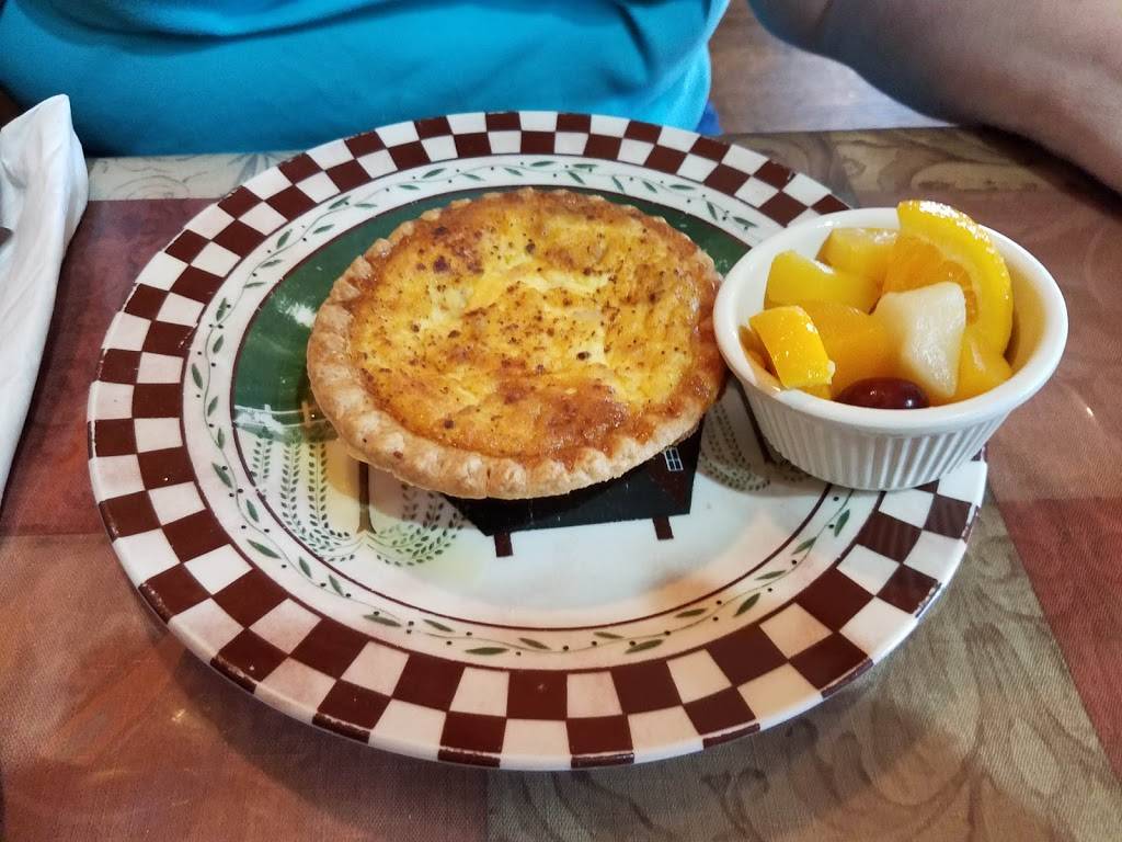 Pattis Pantry & Country Store | restaurant | 2485 Dewey Ave, Rochester, NY 14616, USA | 5856212010 OR +1 585-621-2010