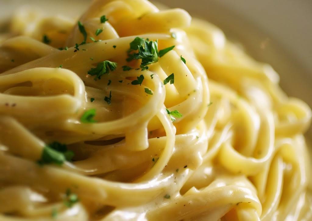 Uccellos Ristorante- East Beltline GR | meal takeaway | 2630 E Beltline Ave SE, Grand Rapids, MI 49546, USA | 6169542002 OR +1 616-954-2002