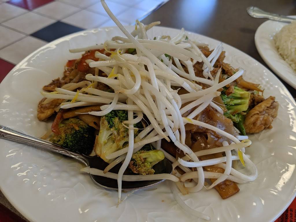 Mali Thai Cuisine | restaurant | 864 Beltline Rd, Springfield, OR 97477, USA | 5413575956 OR +1 541-357-5956