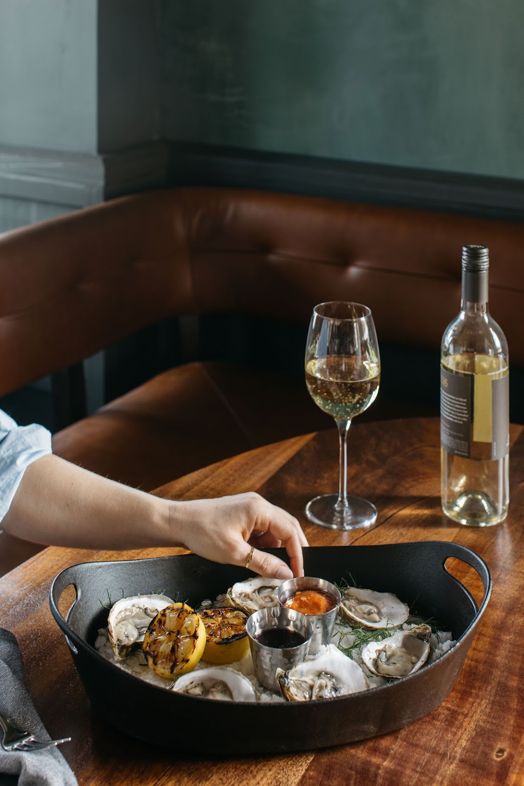 Truth Be Told | restaurant | 1227 E 60th St, Chicago, IL 60637, USA | 8723151319 OR +1 872-315-1319