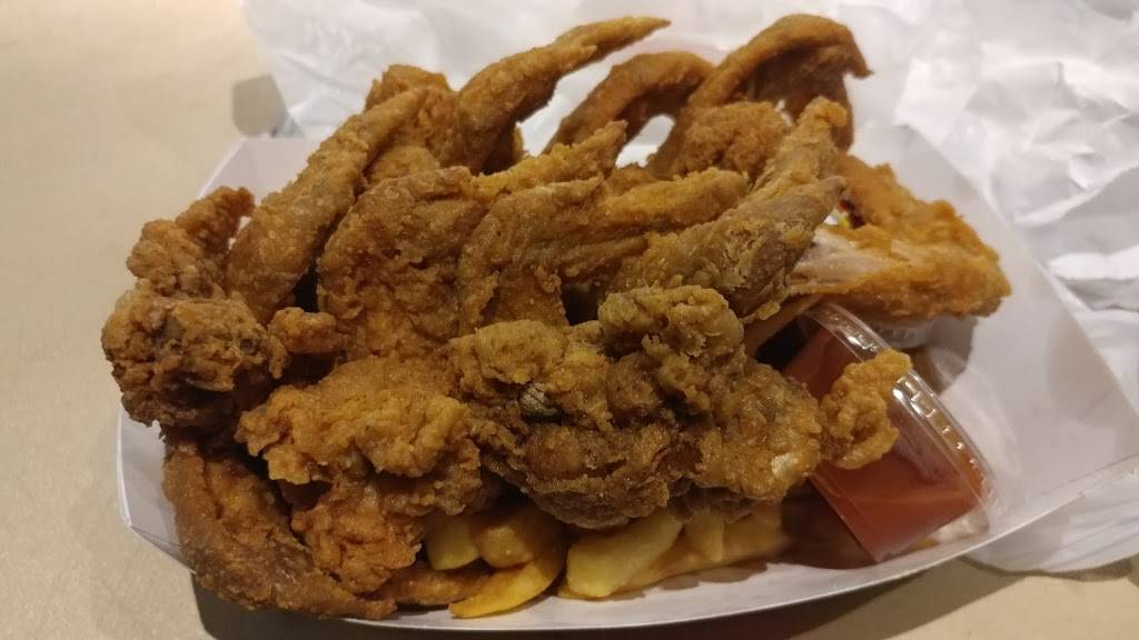 Sam Sylks Chicken and Fish | restaurant | 3761 Lee Rd, Cleveland, OH 44128, USA | 2169217955 OR +1 216-921-7955