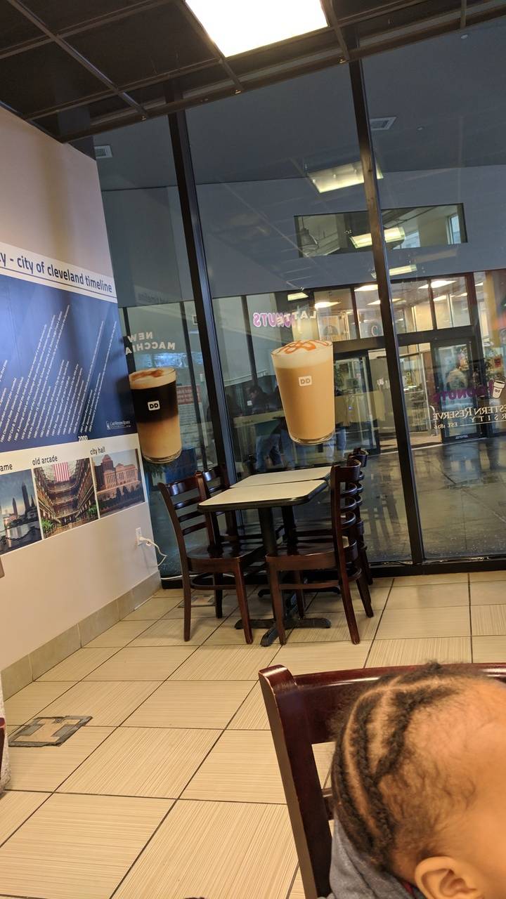 Dunkin | bakery | 11451 Euclid Ave, Cleveland, OH 44106, USA | 2163684639 OR +1 216-368-4639