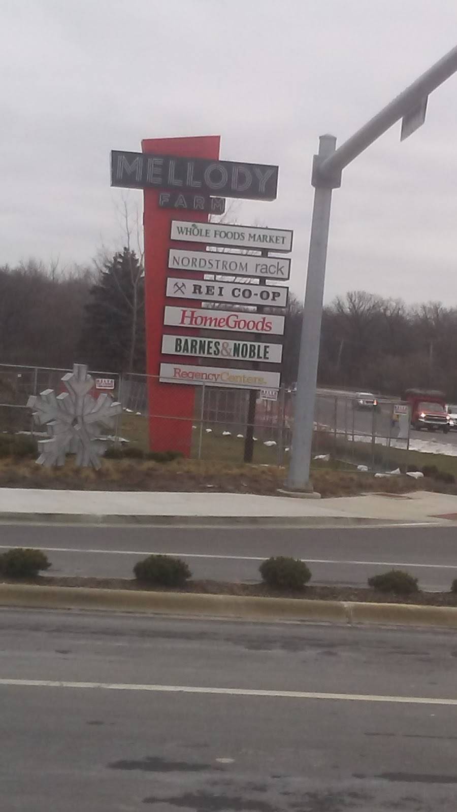 Mellody Farm | shopping mall | 851-1101 Milwaukee Ave, Vernon Hills, IL 60061, USA | 6306452800 OR +1 630-645-2800