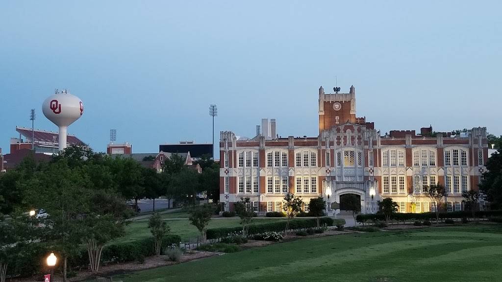 The Porch | restaurant | 311 W Boyd St, Norman, OK 73069, USA | 4053102257 OR +1 405-310-2257