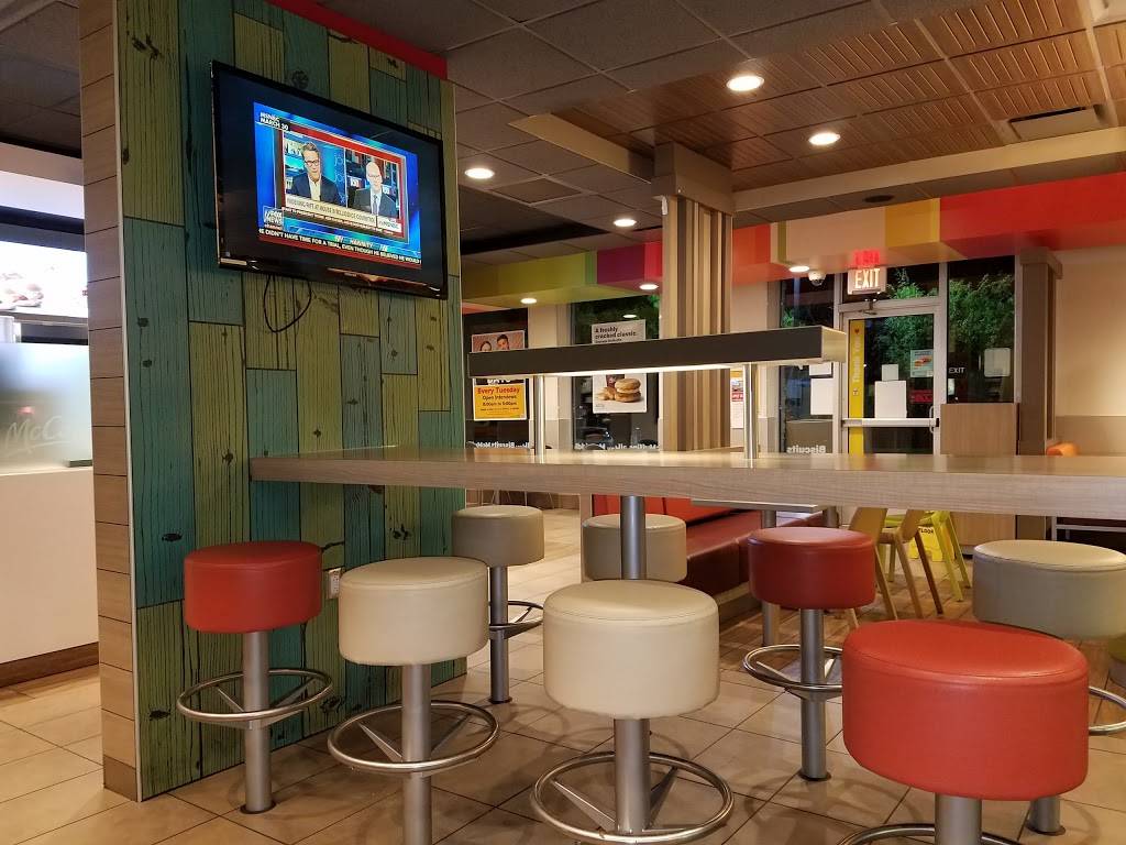 McDonalds | cafe | 326 Lovell Rd, Knoxville, TN 37922, USA | 8659662250 OR +1 865-966-2250