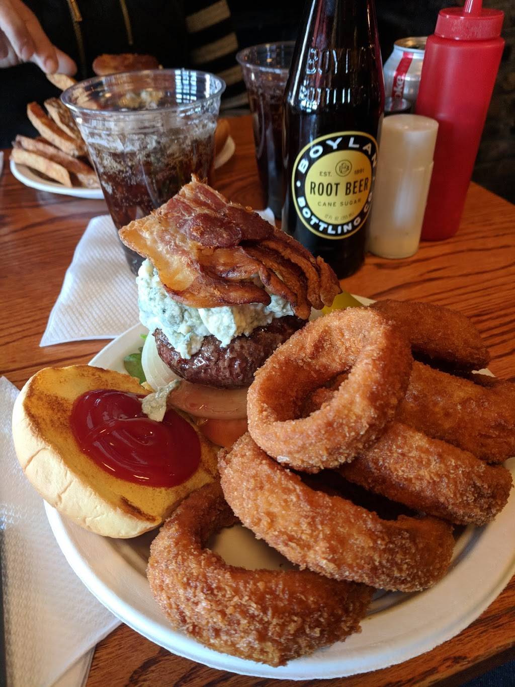 The Matchbox Cafe | restaurant | 6242 U.S. 9, Rhinebeck, NY 12572, USA | 8458763911 OR +1 845-876-3911