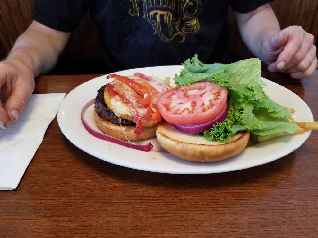 Flossmoor Station Restaurant & Brewery | restaurant | 1035 Sterling Ave, Flossmoor, IL 60422, USA | 7089572739 OR +1 708-957-2739