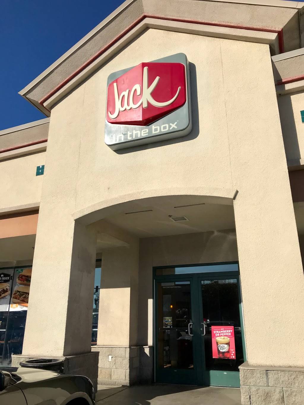 Jack in the Box | restaurant | 1935 W 11th St, Tracy, CA 95376, USA | 2098362087 OR +1 209-836-2087