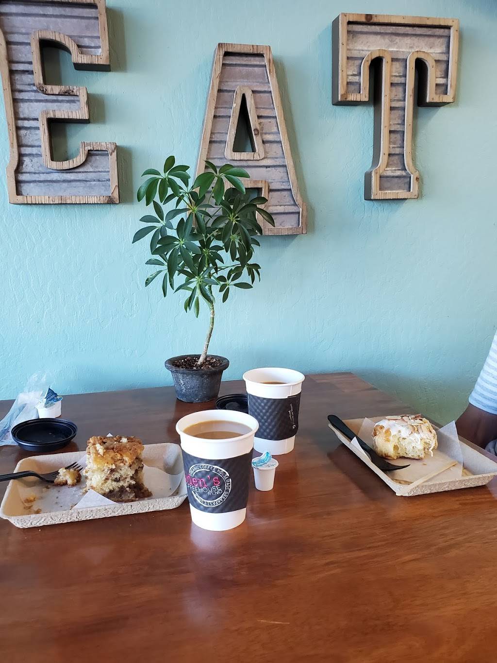 Waldens Coffeehouse | cafe | 1170 S Wells Ave, Reno, NV 89519, USA | 7753226100 OR +1 775-322-6100