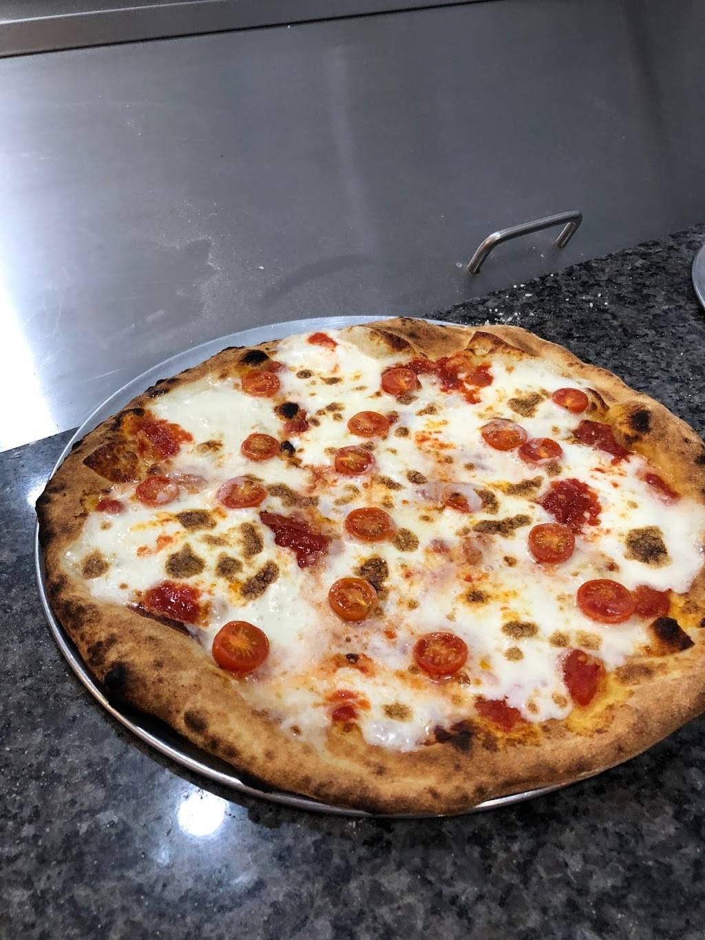 Luigis Cafe | restaurant | 3600 Gus Thomasson Rd #100, Mesquite, TX 75150, USA | 9726855724 OR +1 972-685-5724