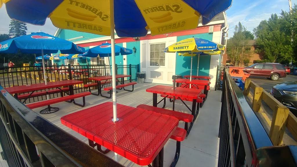 Classic Burgers | restaurant | 1261 Westfield St, West Springfield, MA 01089, USA | 4133631654 OR +1 413-363-1654