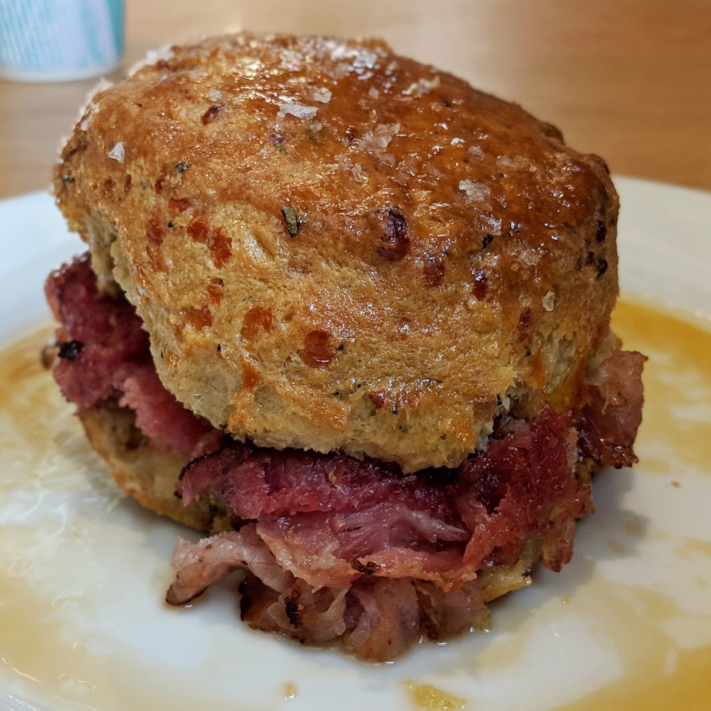 Lincolns Haberdashery | restaurant | 1300 South Blvd suite s, Charlotte, NC 28203, USA | 7049104660 OR +1 704-910-4660