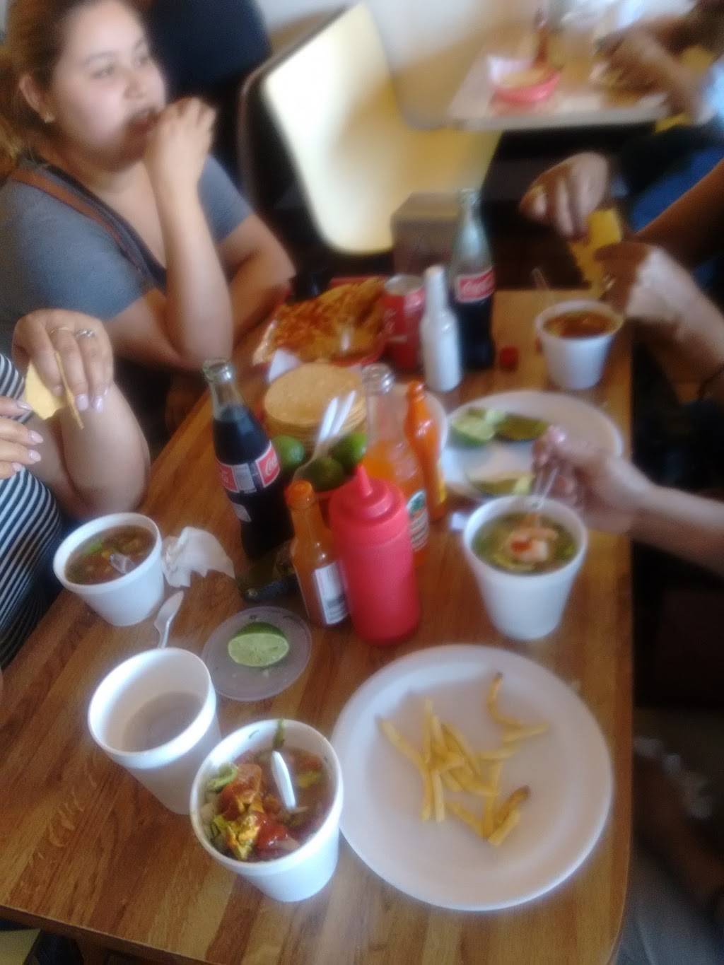 El Pollero 95 | restaurant | 3825 Gage Ave, Bell, CA 90201, USA | 3235609135 OR +1 323-560-9135