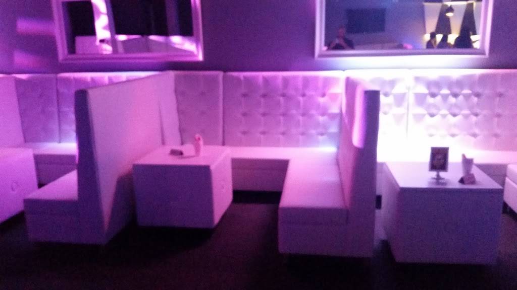 Conga Lounge & Rest | night club | 170 Broad St, Lynn, MA 01901, USA | 7815931951 OR +1 781-593-1951