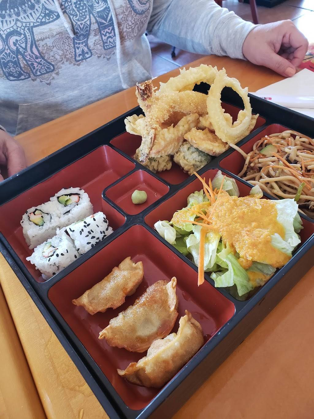 Sakura Gables Japanese Restaurant | restaurant | 440 S Dixie Hwy, Coral Gables, FL 33146, USA | 3056657020 OR +1 305-665-7020