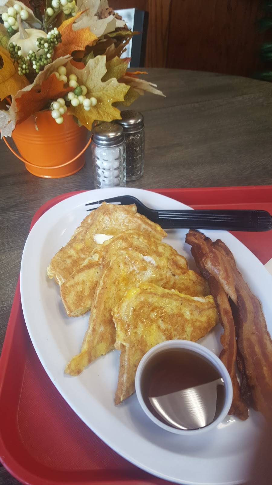 Tap Tap Station | restaurant | 3 Carter St, Waltham, MA 02453, USA | 7818934827 OR +1 781-893-4827