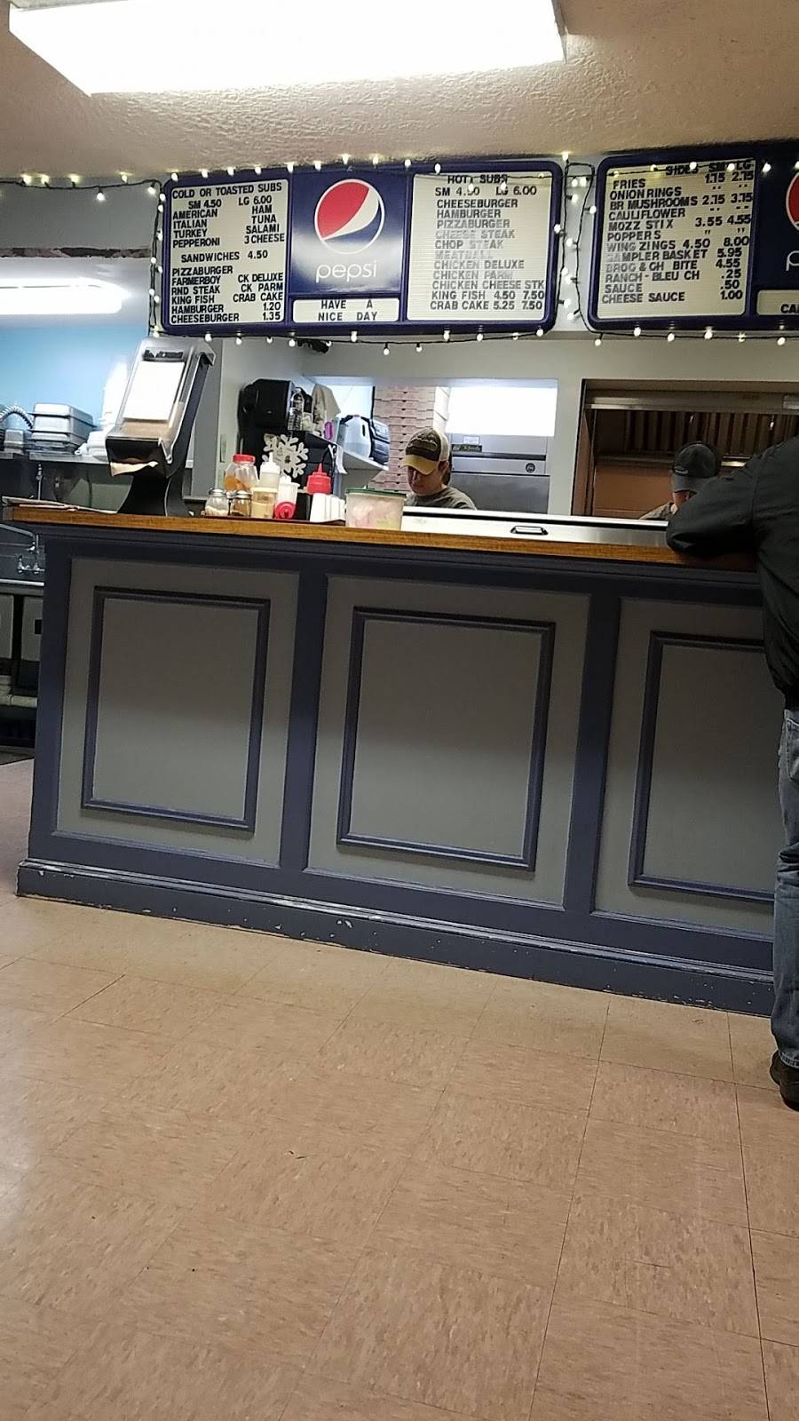 Jim & Nenas Pizzeria | restaurant | 112 Abbottstown St, East Berlin, PA 17316, USA | 7172598496 OR +1 717-259-8496