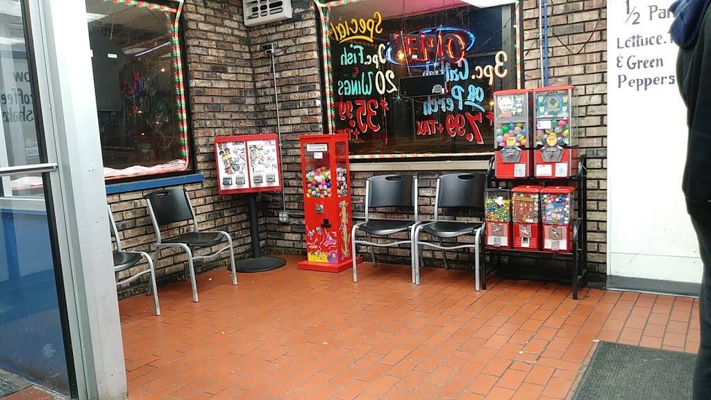 Golden Fish & Chicken | restaurant | 4457 S Cottage Grove Ave, Chicago, IL 60653, USA | 7735383474 OR +1 773-538-3474