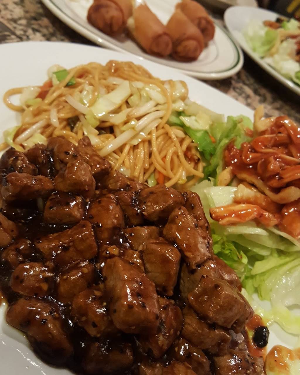 Helens Gourmet | restaurant | 7444 N Fresno St, Fresno, CA 93720, USA | 5594324241 OR +1 559-432-4241