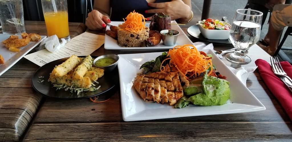 Travesias | restaurant | 3834 E Tremont Ave, Bronx, NY 10465, USA | 7188283834 OR +1 718-828-3834