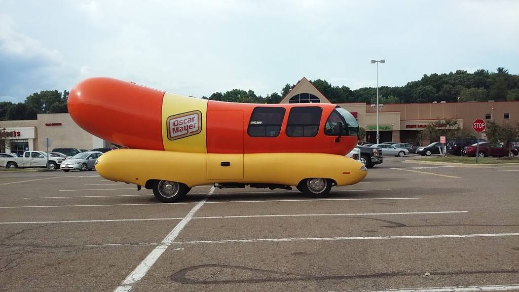 McDonalds | cafe | 2496 Lincoln Way E, Massillon, OH 44646, USA | 3308331162 OR +1 330-833-1162