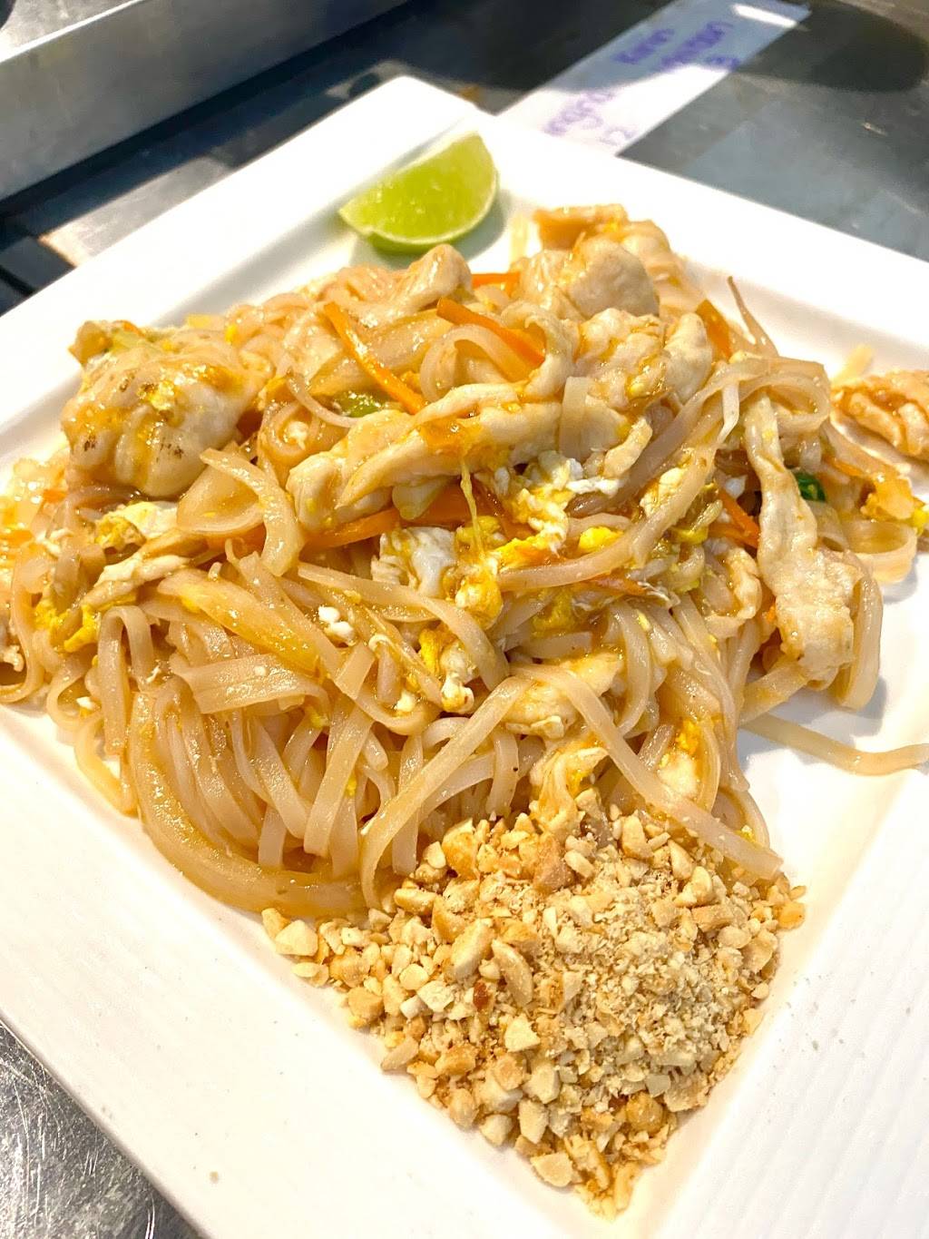 JIN Sushi Hibachi Thai | restaurant | 2730 FL-16 STE 118, St. Augustine, FL 32092, USA | 9048298822 OR +1 904-829-8822