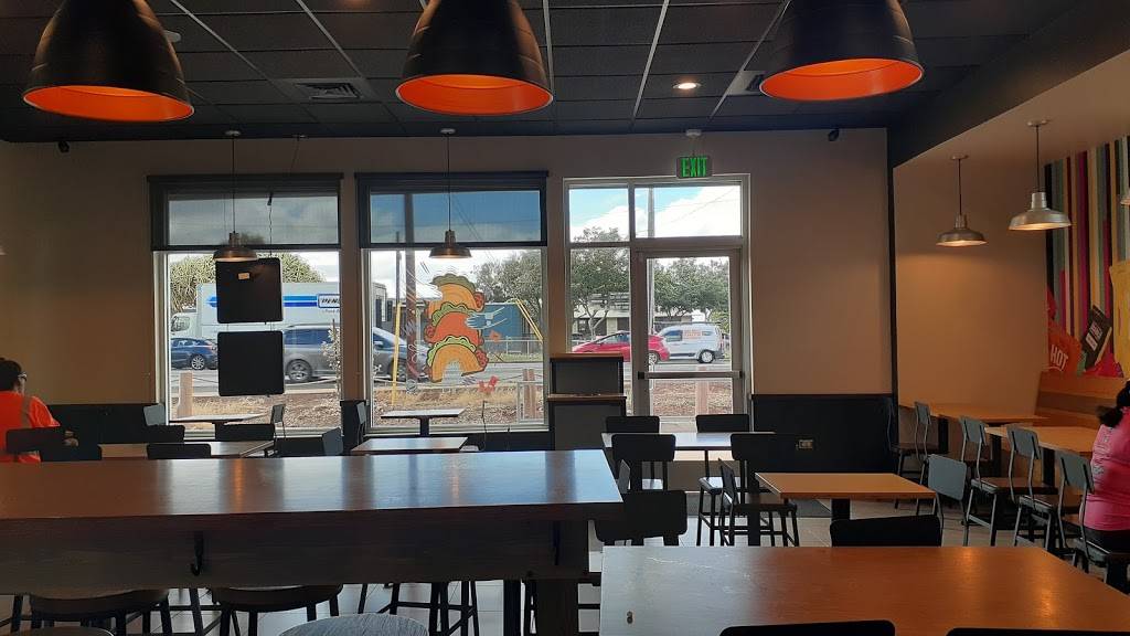 Taco Bell | meal takeaway | 89-102 Farrington Hwy, Waianae, HI 96792, USA | 8086284065 OR +1 808-628-4065