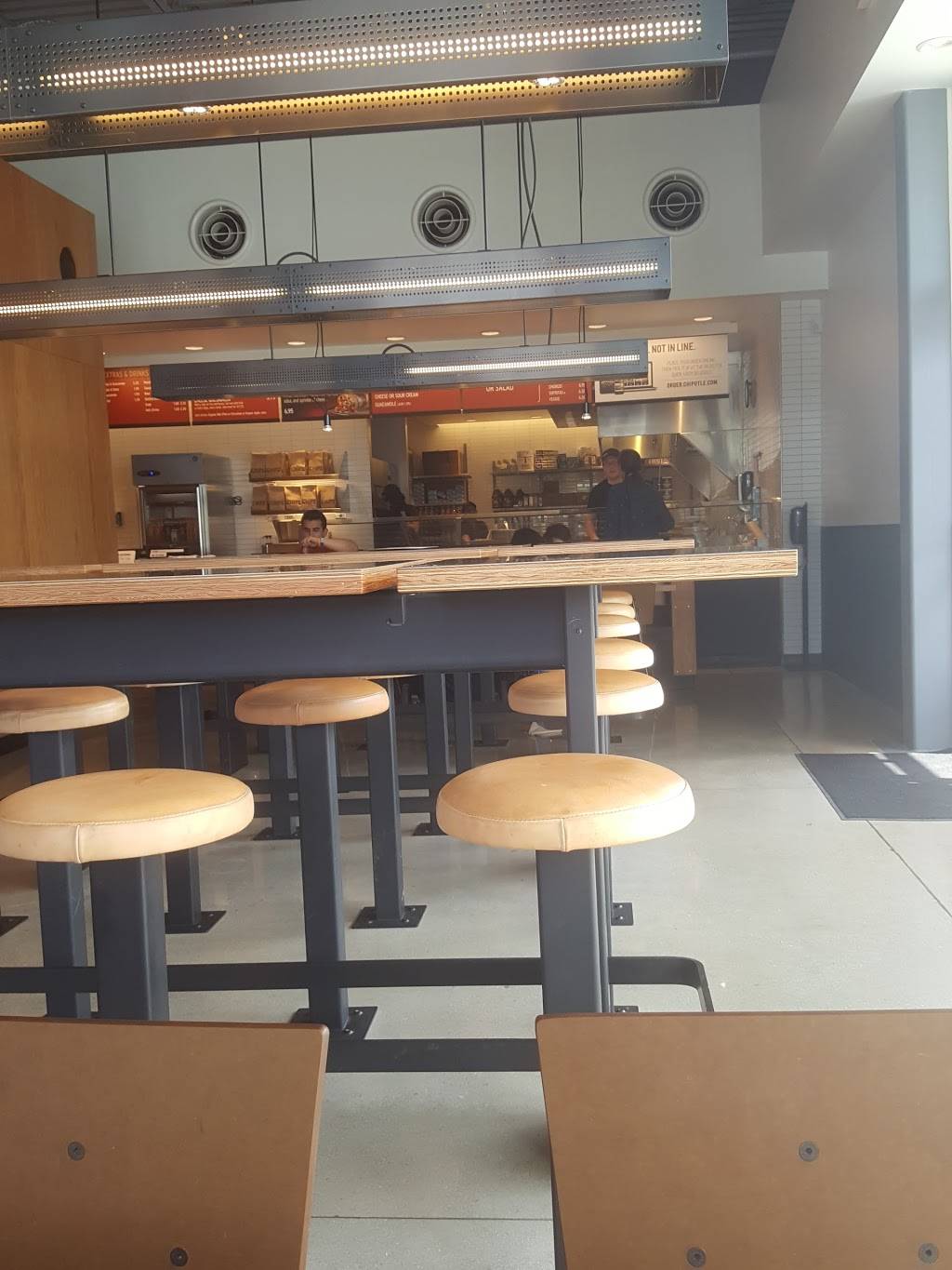 Chipotle Mexican Grill | restaurant | 22106 US Highway 281 N, San Antonio, TX 78258, USA | 2104976135 OR +1 210-497-6135