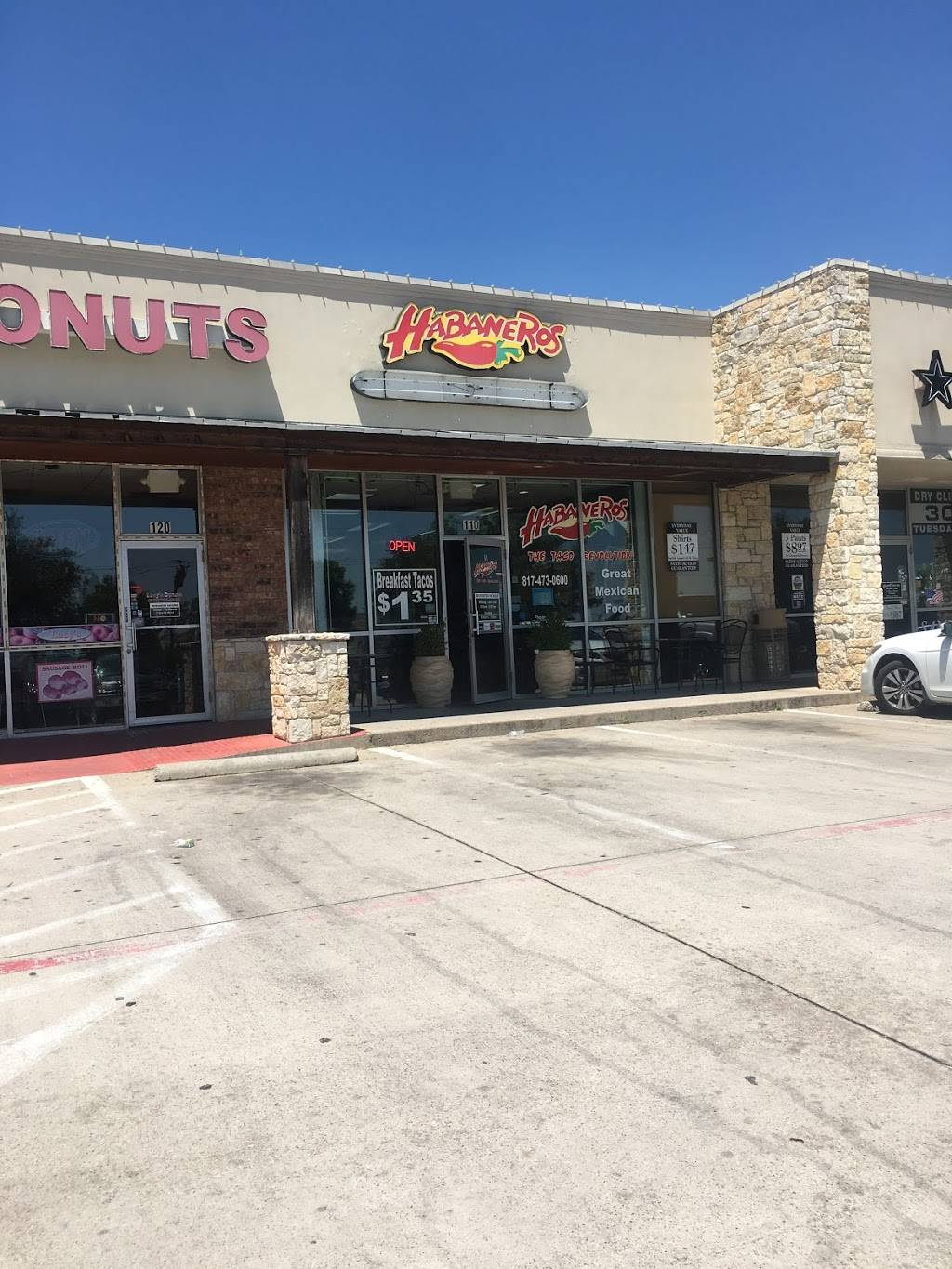 Habaneros Tacos | restaurant | 3905, 640 W Debbie Ln, Mansfield, TX 76063, USA | 8172709517 OR +1 817-270-9517