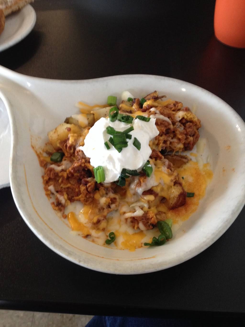 Pages Diner | restaurant | 1039 W College Ave, Santa Rosa, CA 95401, USA | 7075798479 OR +1 707-579-8479