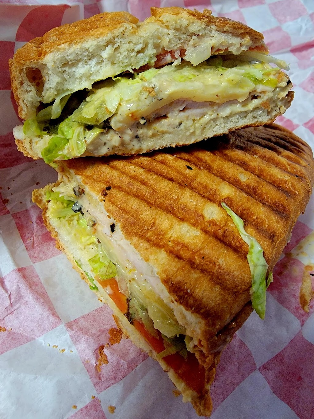 Delite Café & Deli | cafe | 3135 Caniff St, Hamtramck, MI 48212, USA | 3133054244 OR +1 313-305-4244