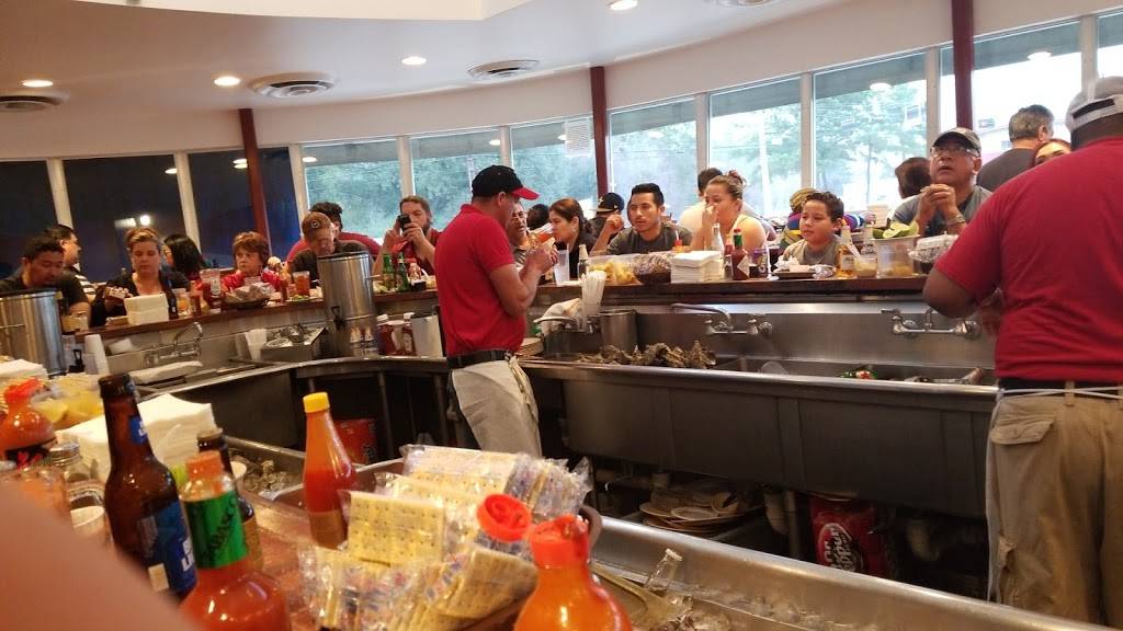 Captain Toms Seafood & Oyster Bar | restaurant | 10501 FM 1960, Houston, TX 77070, USA | 2818908334 OR +1 281-890-8334